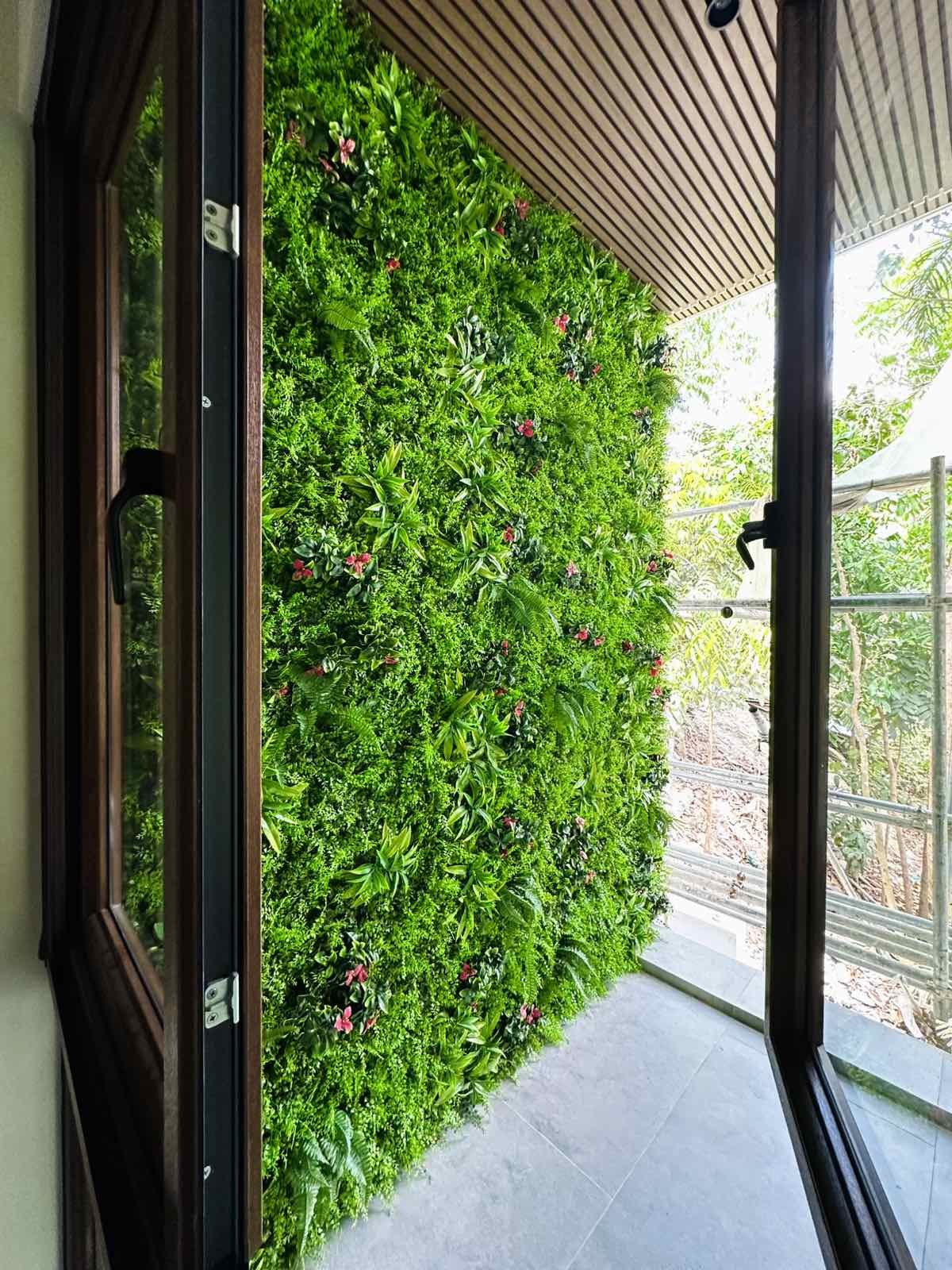 Wall Greens